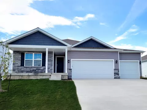 6601 Lake Ridge Ave, Des Moines, IA 50320