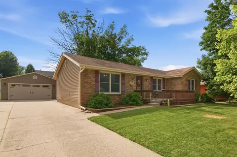 206 NW Applewood St, Ankeny, IA 50023
