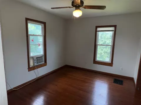 Bedroom - 309 E State St, Baxter, IA 50028 photo 2 of 5