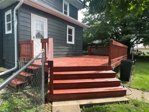 Exterior - 309 E State St, Baxter, IA 50028 photo 3 of 10