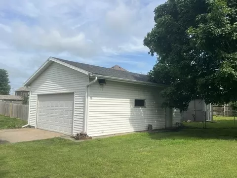 Exterior - 309 E State St, Baxter, IA 50028 photo 7 of 10