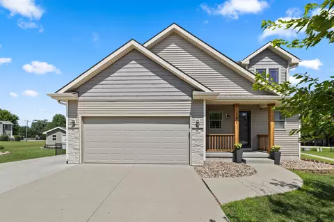 101 NW 10th Cir, Grimes, IA 50111