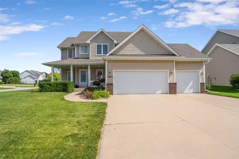 7885 Boulder Ct, West Des Moines, IA 50266