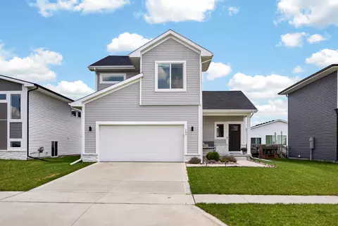 609 NE Hunter Dr, Ankeny, IA 50021