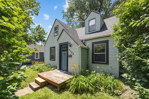 4108 3rd St, Des Moines, IA 50313