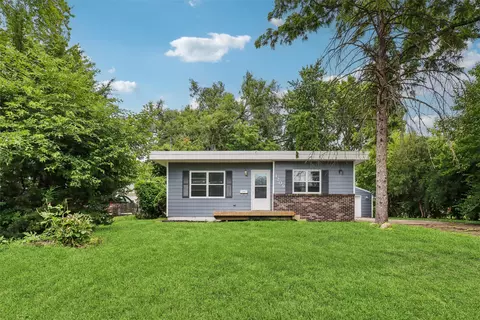 1209 Walnut St, West Des Moines, IA 50265