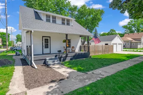 921 14th St, Boone, IA 50036
