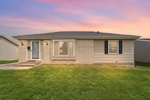 2024 N 4th Ave E, Newton, IA 50208