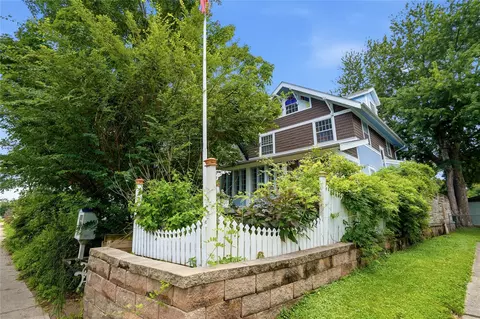 530 6th St, West Des Moines, IA 50265