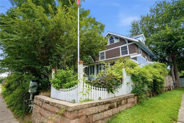 530 6th St, West Des Moines, IA 50265