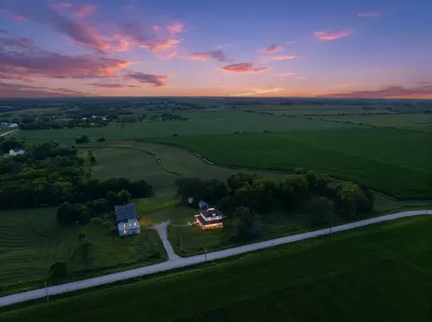 2125 130th St, Earlham, IA 50072