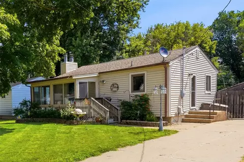 1309 E 28th St, Des Moines, IA 50317