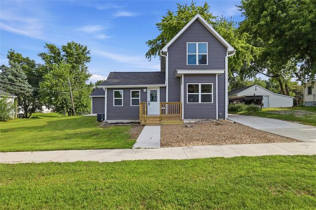 406 4th Ave, Grinnell, IA 50112