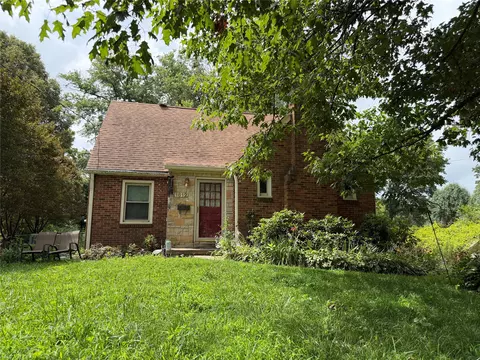 1612 Highview Dr, Des Moines, IA 50315