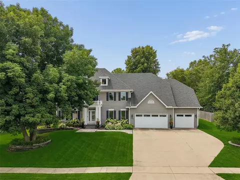 14006 S Shore Dr, Clive, IA 50325