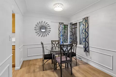 Dining - 2829 Bennett Ave, Des Moines, IA 50310 photo 1 of 1