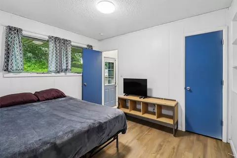 Bedroom - 2829 Bennett Ave, Des Moines, IA 50310 photo 1 of 3