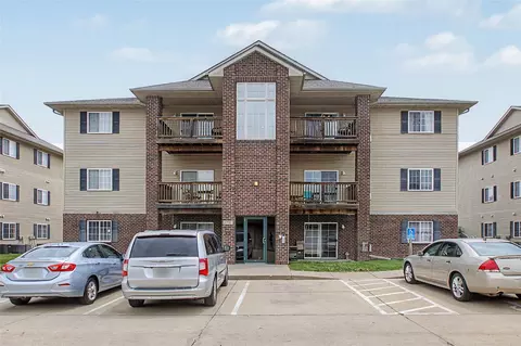 1335 SE 6th St #304, Grimes, IA 50111