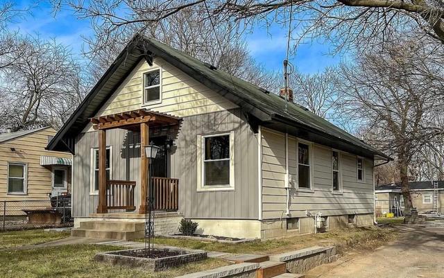 2735 College Ave, Des Moines, IA 50311