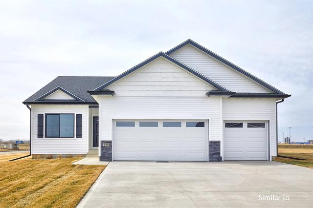 8140 Buckley St, Johnston, IA 50131