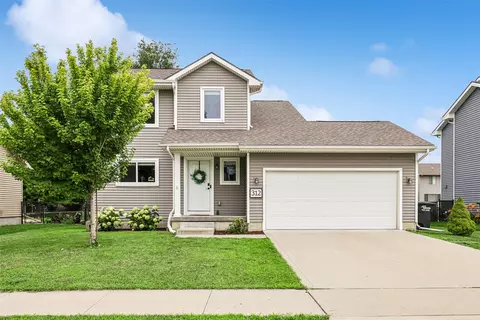 312 SW 50th St, Ankeny, IA 50023