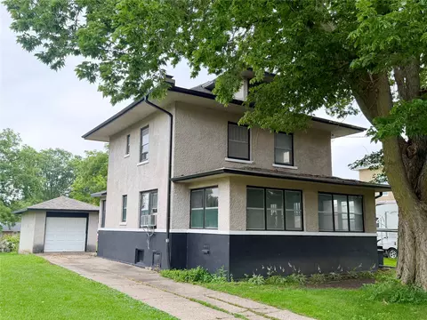 626 E 7th St N, Newton, IA 50208