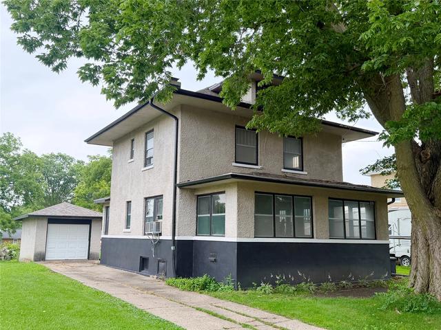 626 E 7th St N, Newton, IA 50208