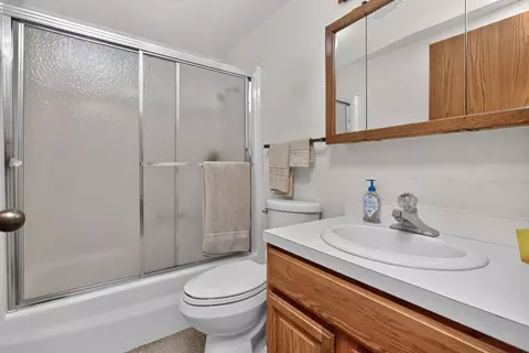 Bath - 4612 Dover Dr, Ames, IA 50014 photo 3 of 3