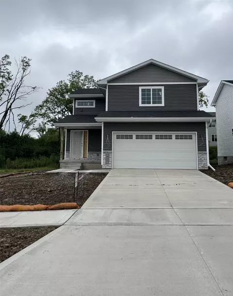 611 W Wright Rd, Norwalk, IA 50211