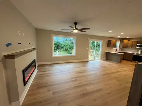 Living - 611 W Wright Rd, Norwalk, IA 50211 photo 2 of 2