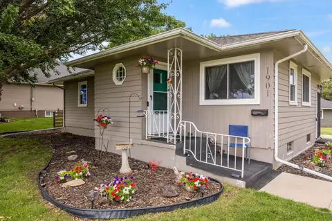 1901 Leland Ave, Des Moines, IA 50315