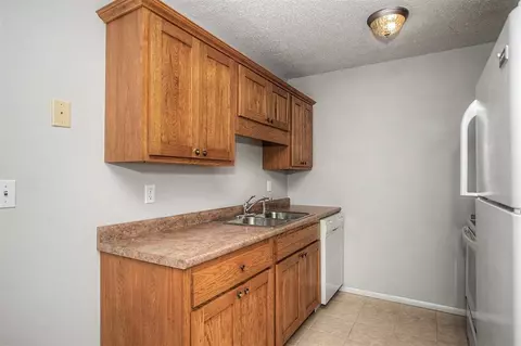 Kitchen - 703 Meadow Pl, Ames, IA 50010 photo 5 of 5