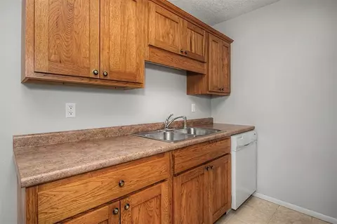 Kitchen - 703 Meadow Pl, Ames, IA 50010 photo 2 of 5