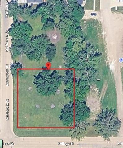 325 College St, Boone, IA 50036