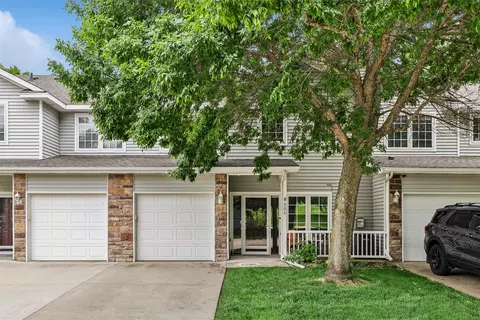 500 N Valley Dr #506, Des Moines, IA 50312