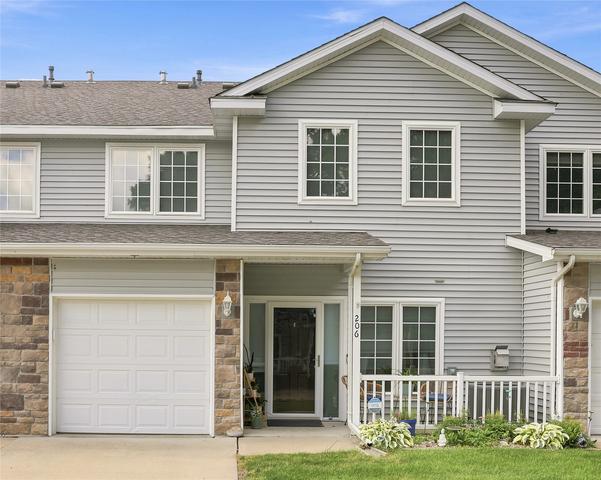 500 N Valley Dr #206, Des Moines, IA 50312