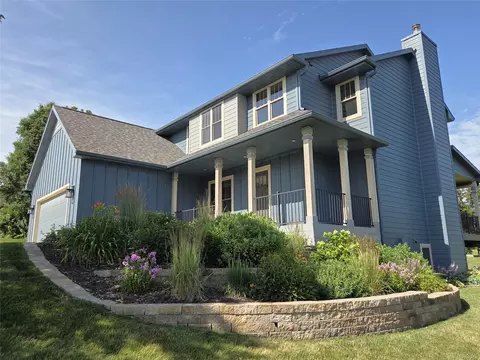 2013 Country Club Rd, Indianola, IA 50125