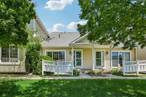 686 SE Williams Ct, Waukee, IA 50263