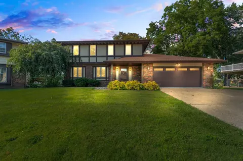 1428 N 7th Ave E, Newton, IA 50208