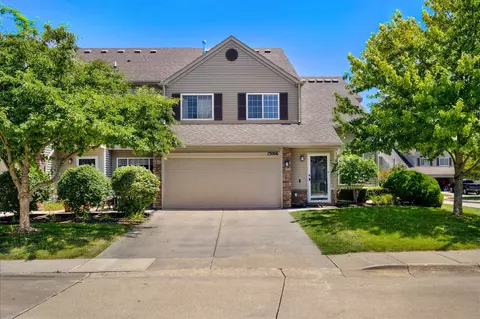 8610 Ep True Pkwy #13006, West Des Moines, IA 50266