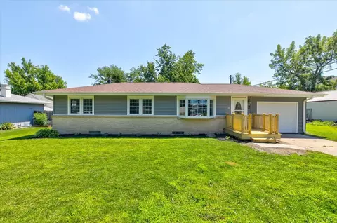 104 N Benton St, Slater, IA 50244