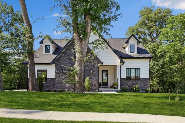 10415 Thorne Dr, West Des Moines, IA 50266