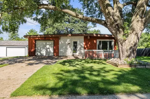 521 Snyder Ave, Norwalk, IA 50211