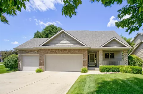 4608 154th St, Urbandale, IA 50323