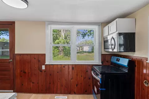 Kitchen - 716 N Main St, Stuart, IA 50250 photo 4 of 5