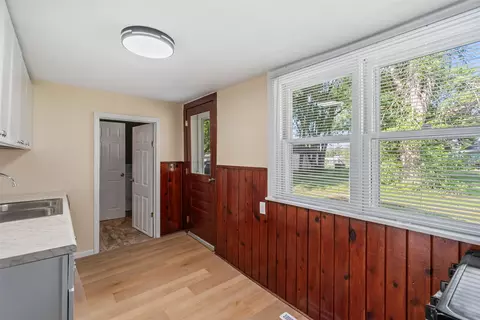 Entry Way - 716 N Main St, Stuart, IA 50250 photo 2 of 2