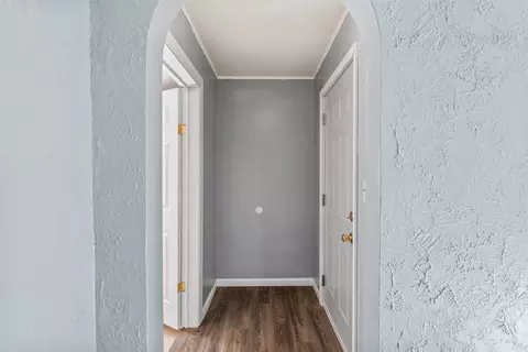 Entry Way - 716 N Main St, Stuart, IA 50250 photo 1 of 2