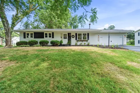 1206 S 16th Ave W, Newton, IA 50208