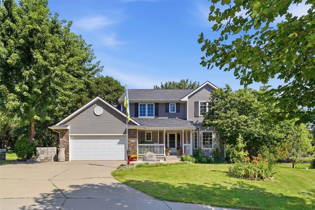 3012 E Highview Dr, Des Moines, IA 50320