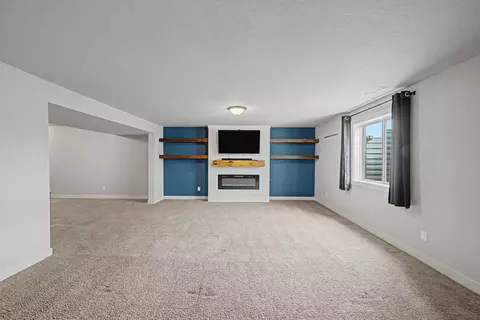 Living - 1304 NE 2nd St, Stuart, IA 50250 photo 5 of 5